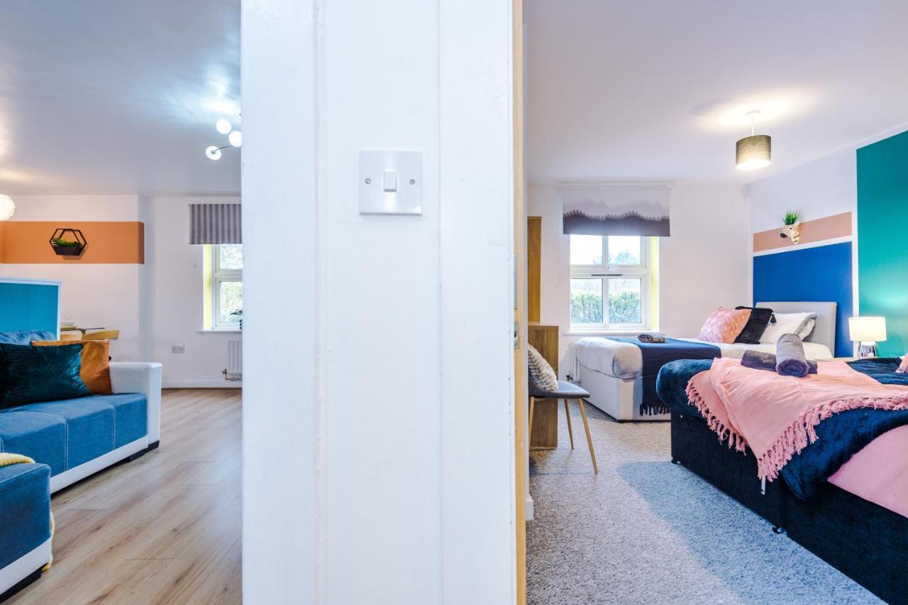 The Beech Street Rainbow With Private Parking Apartment Liverpool